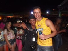 Oktober 10 Anos